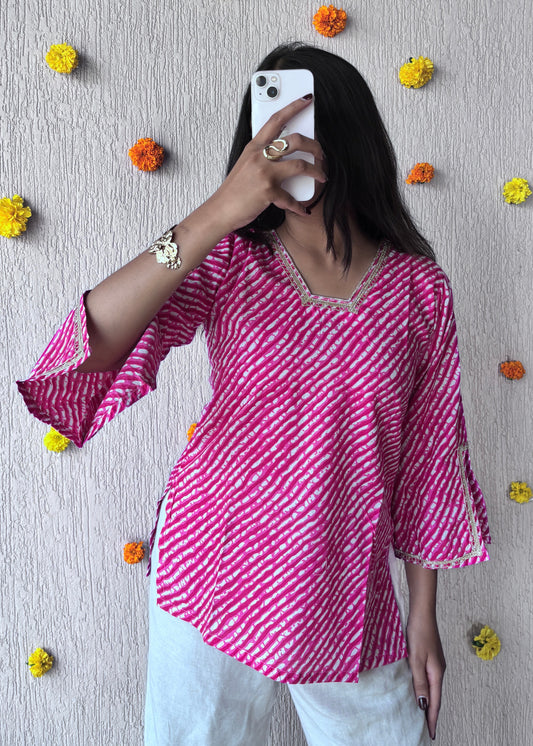 Pink leheriya short kurti