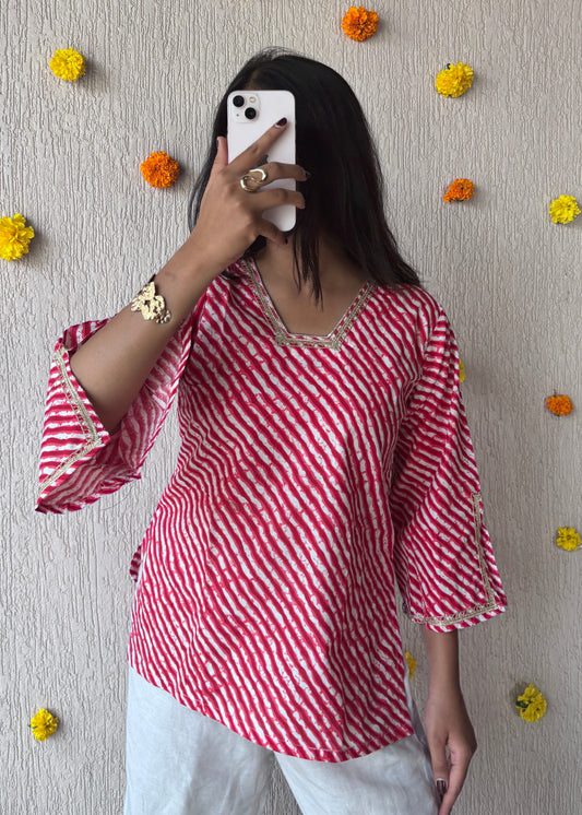 Red leheriya short kurti