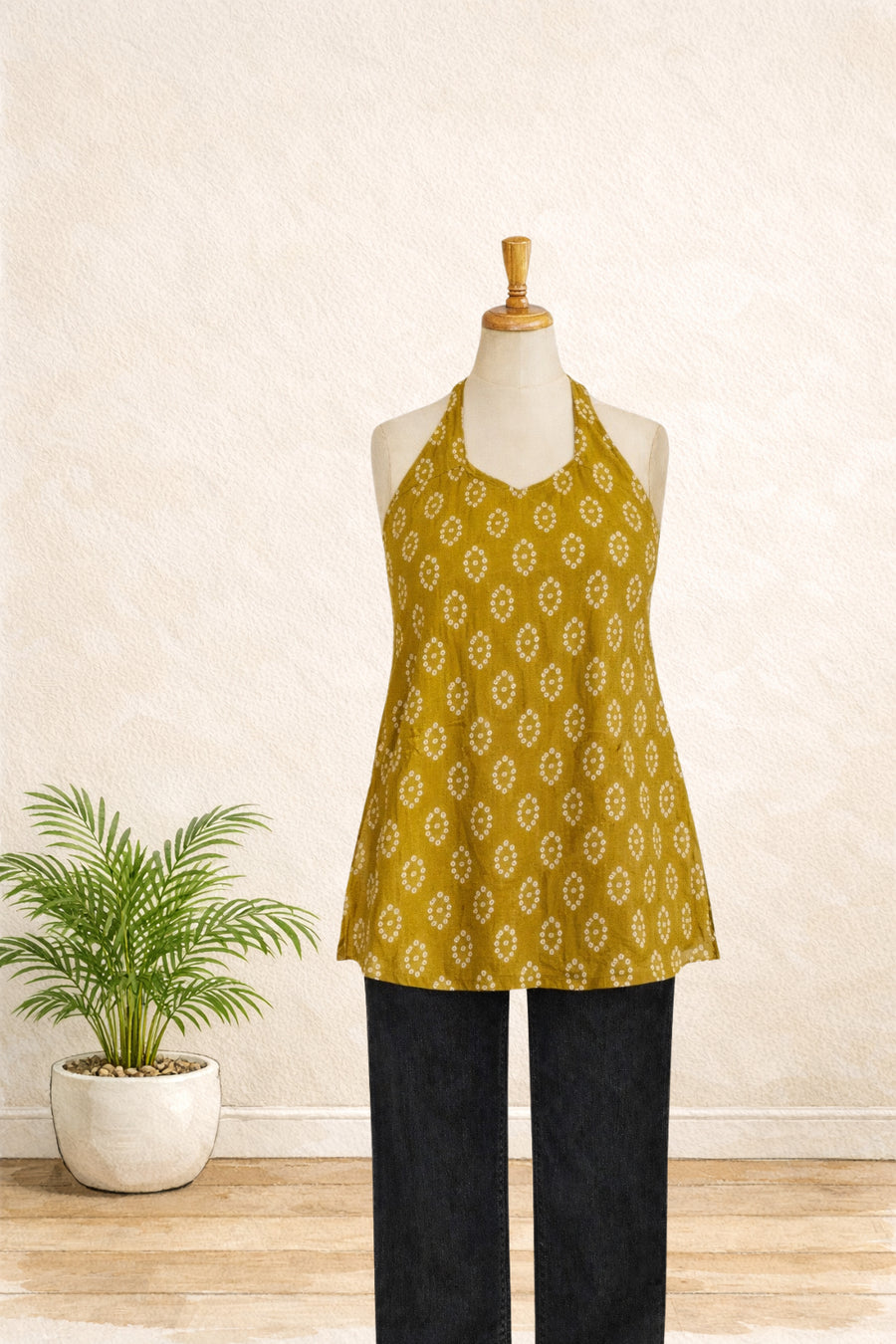 Backless short kurti
