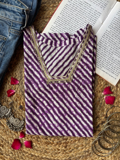 Purple leheriya short kurti