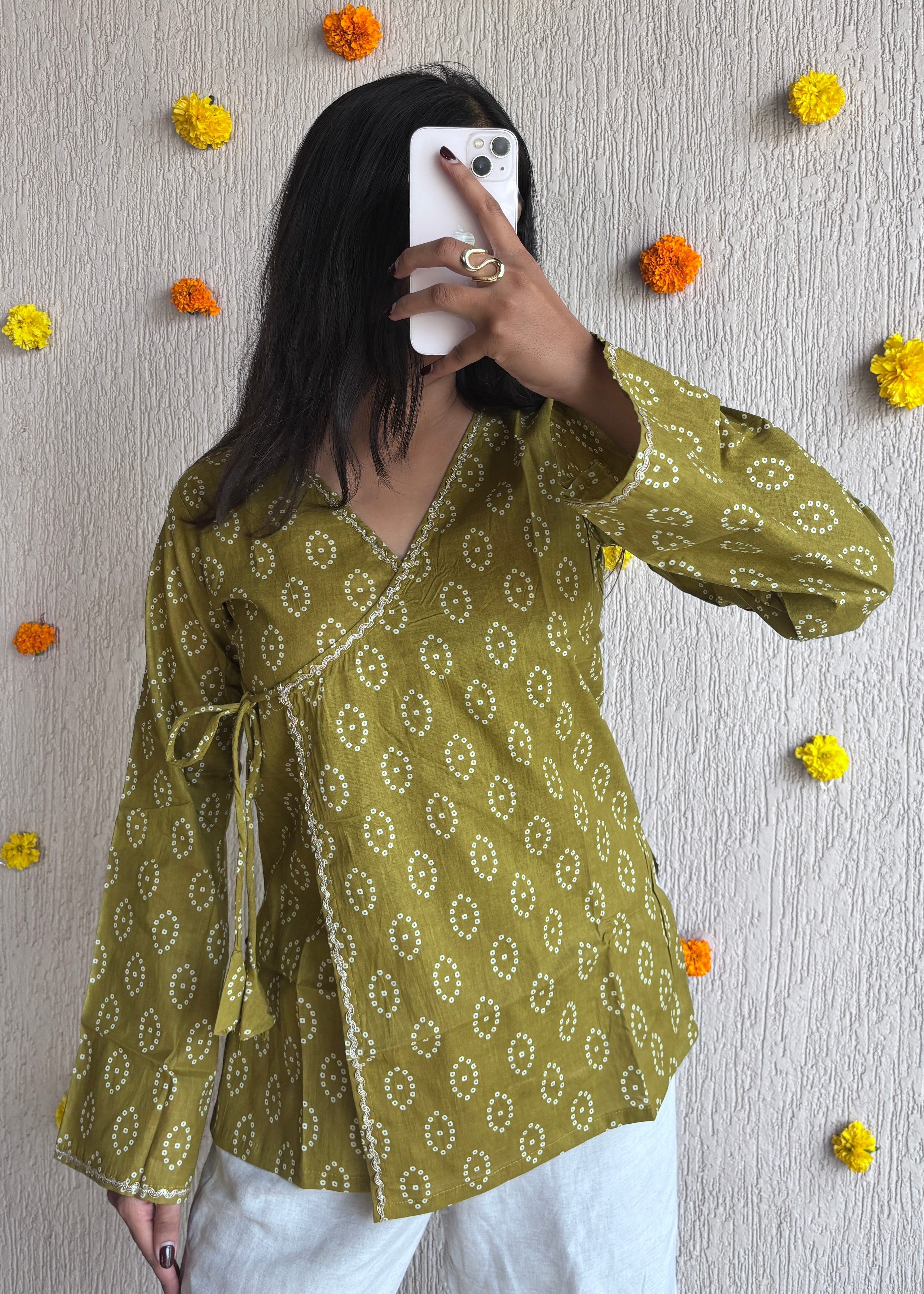 Mehendi Bandhani wrap-tie short kurti