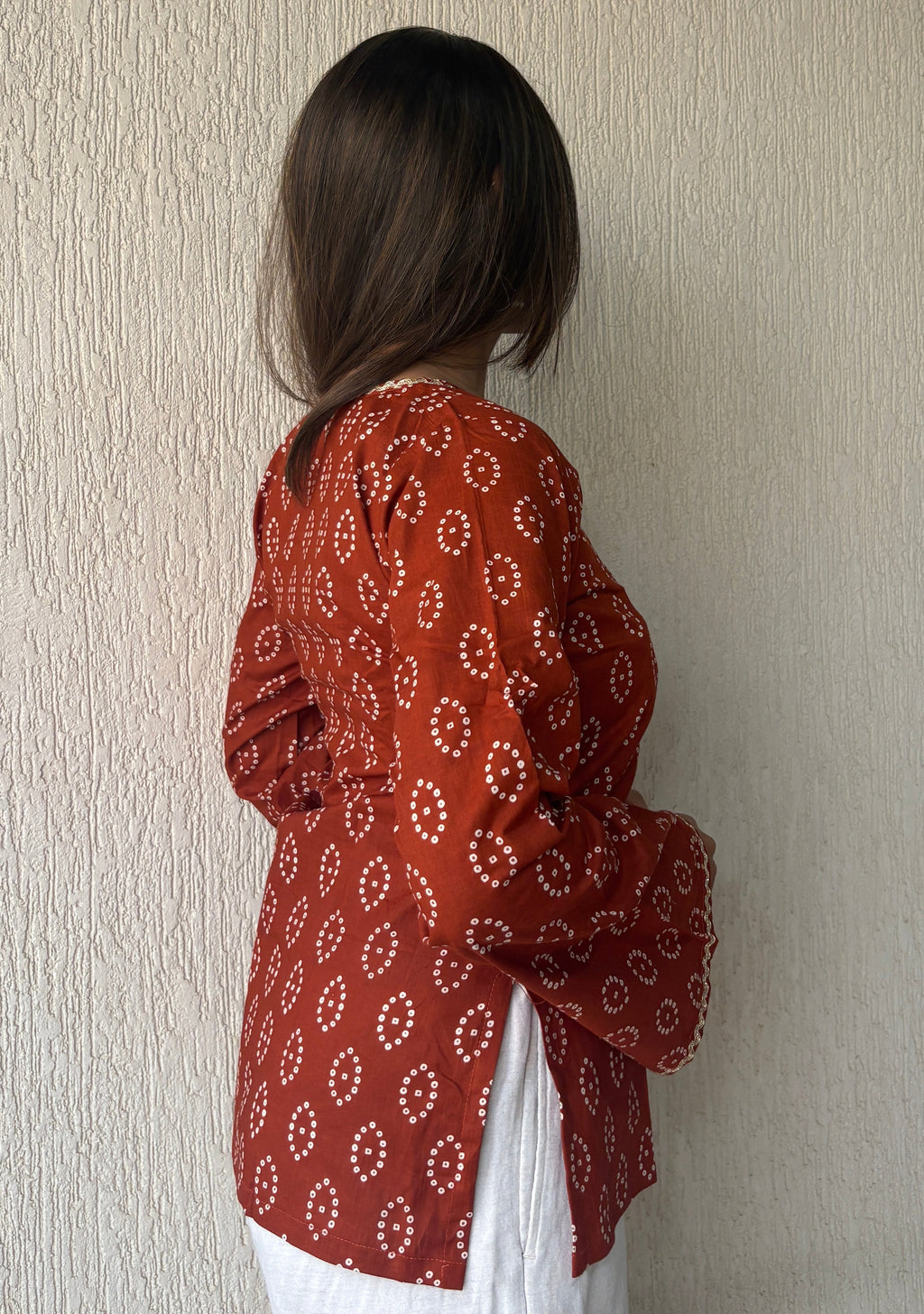 Rust bandhani wrap-tie short kurti