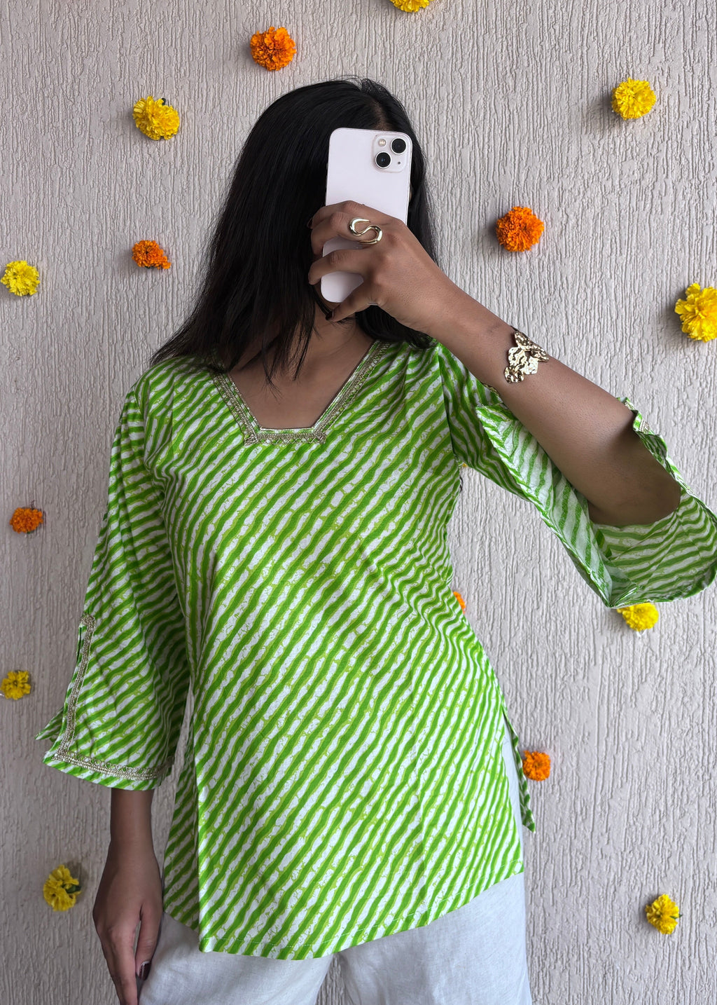 Green leheriya short kurti