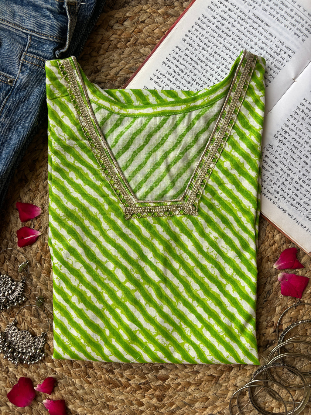 Green leheriya short kurti