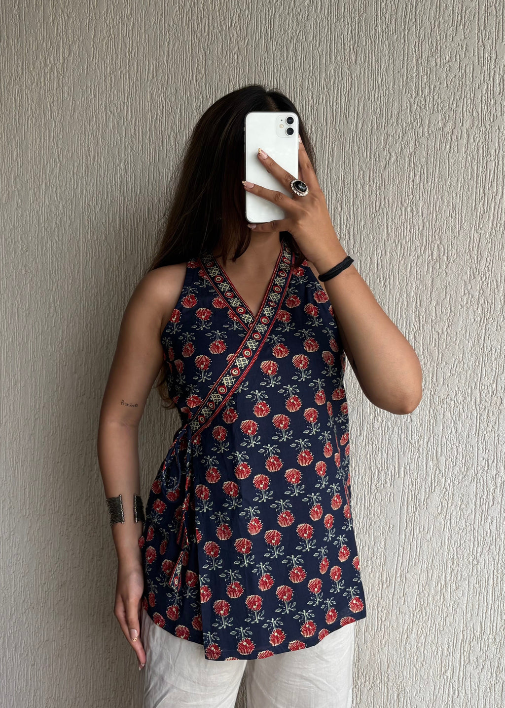 Blue sleeveless wrap-tie short kurti