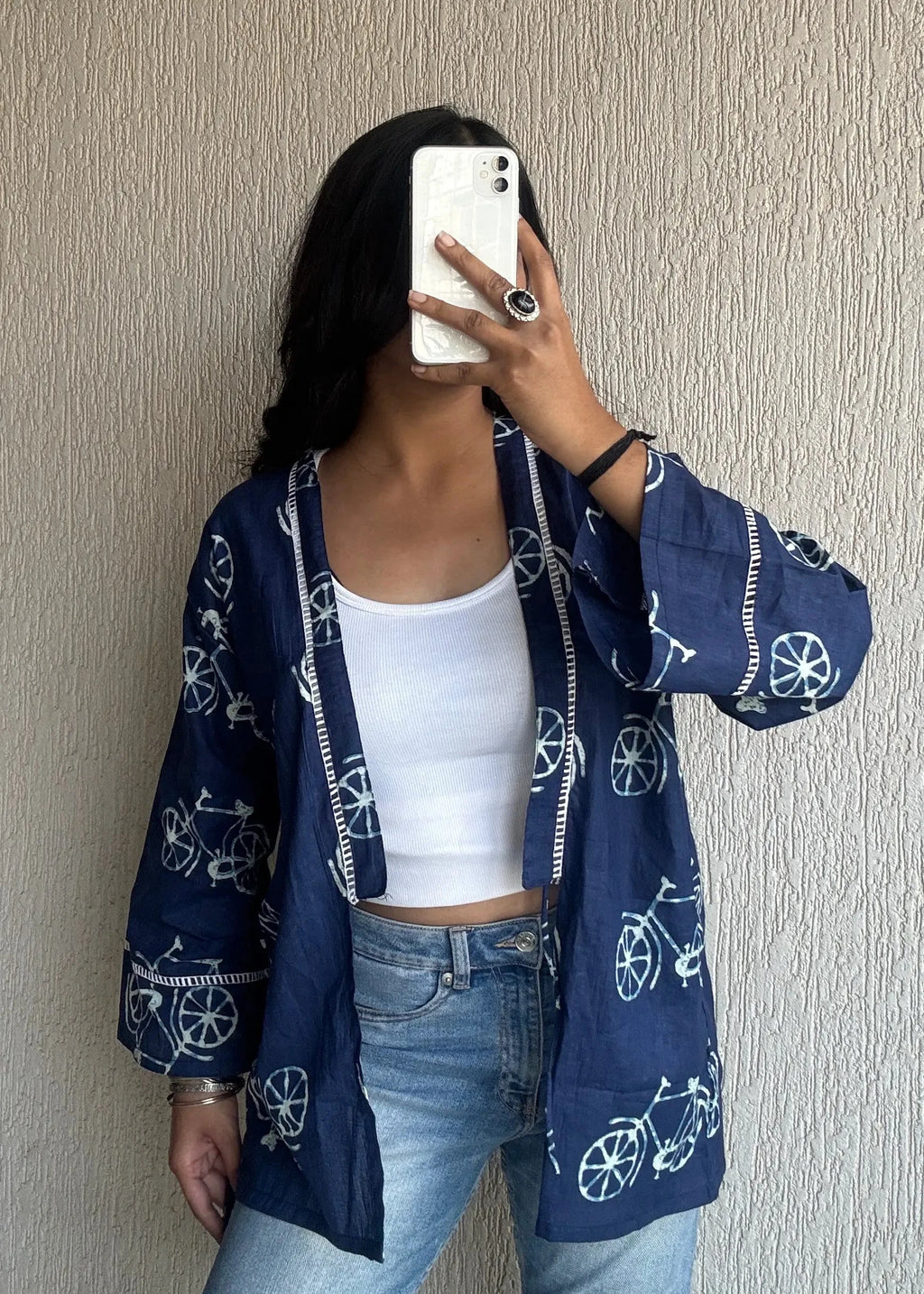 Shrug Navy blue bicycle oversized cotton