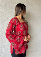 Red square neck cotton short kurti