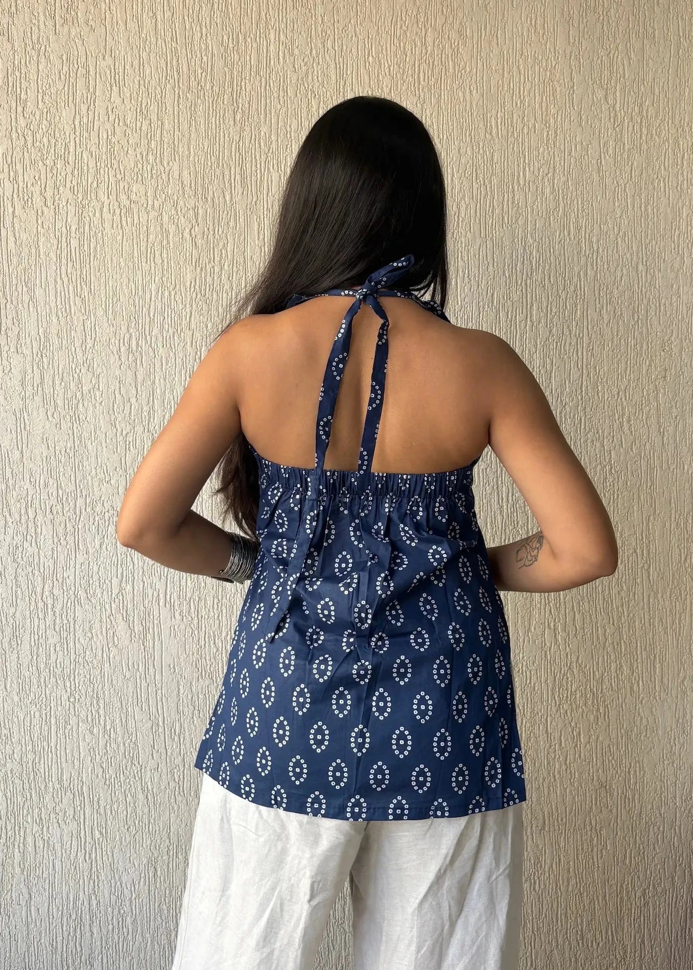 Blue bandhani backless cotton short kurti