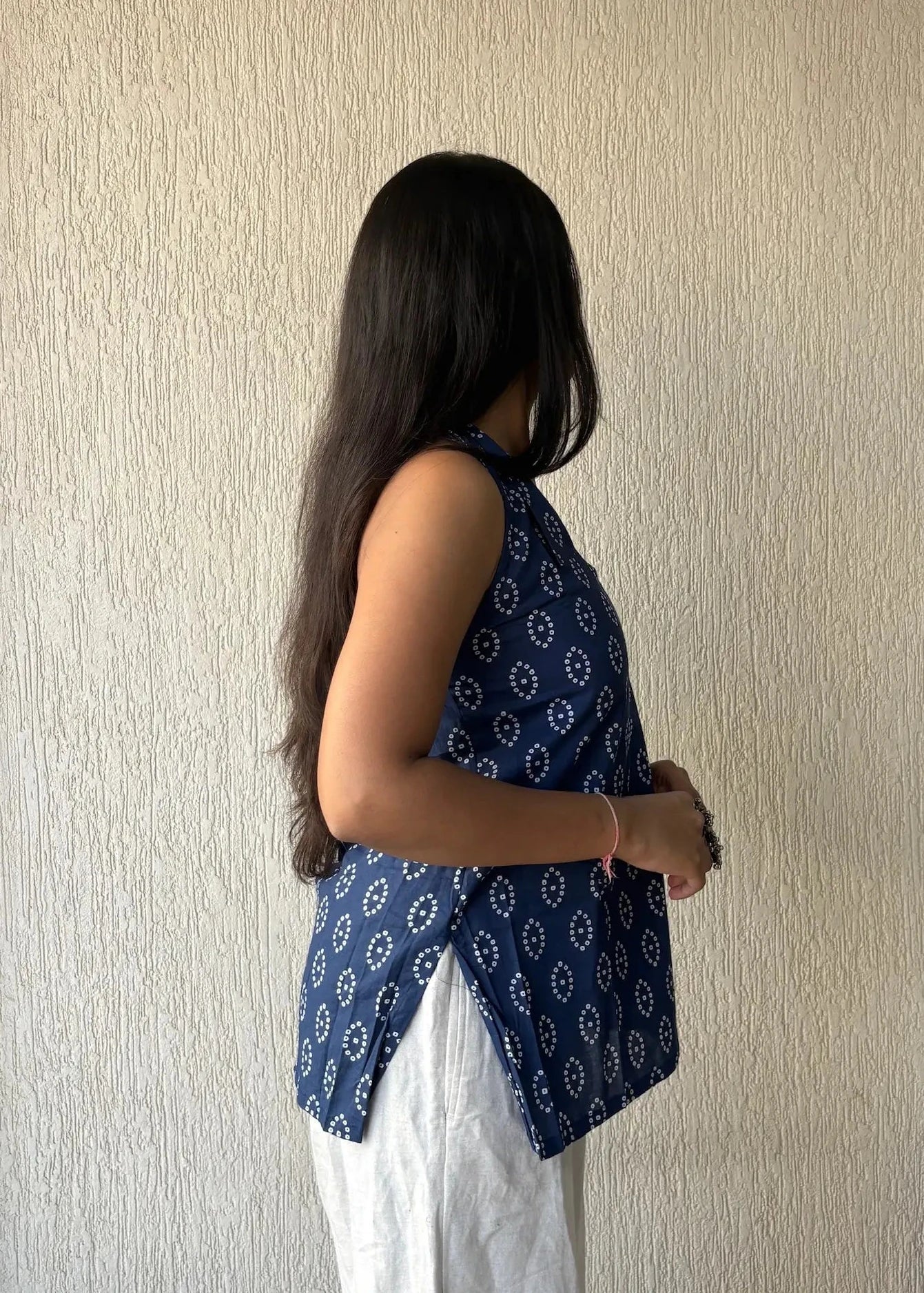 Blue bandhani backless cotton short kurti