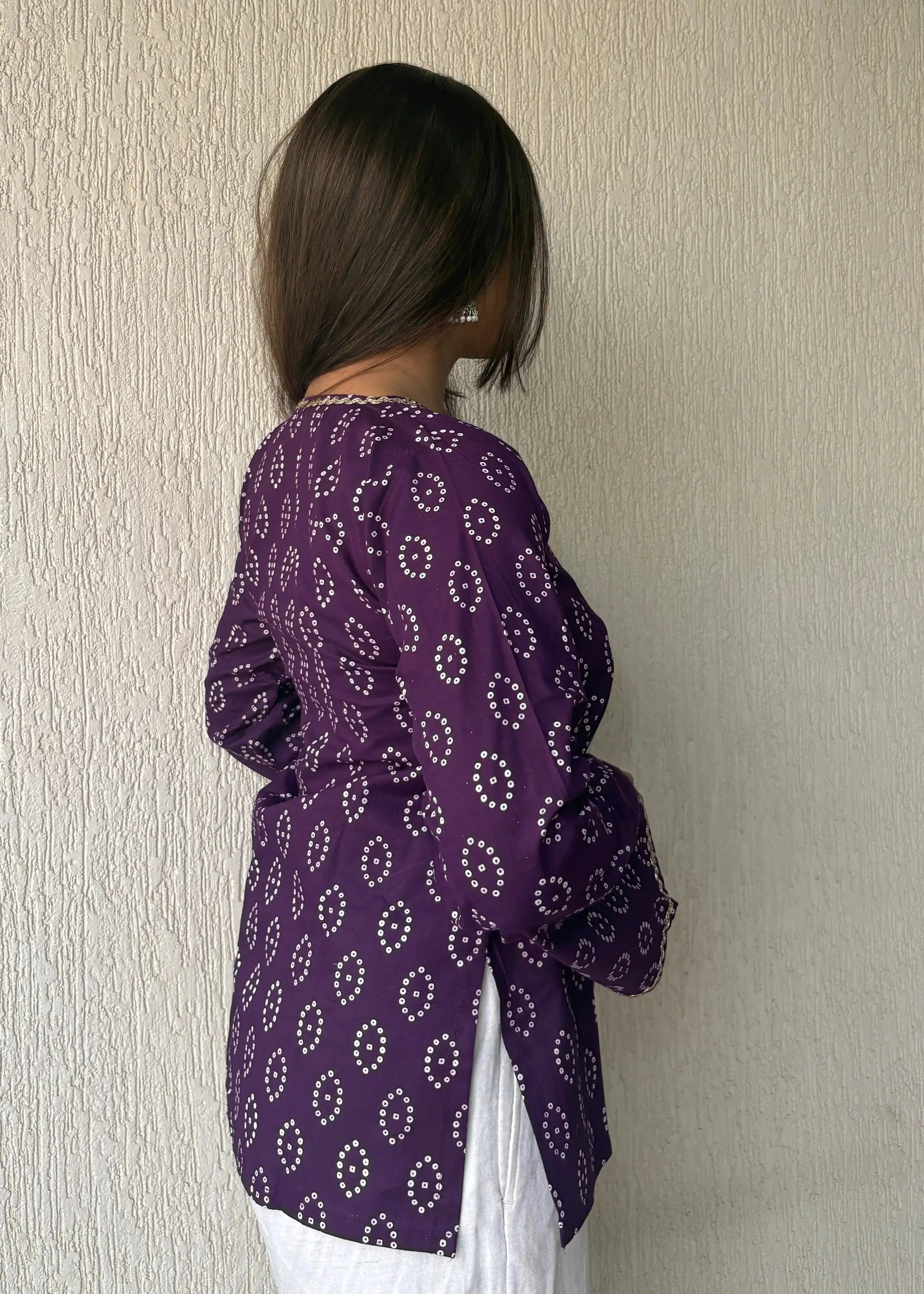 Deep purple bandhani wrap-tie short kurti