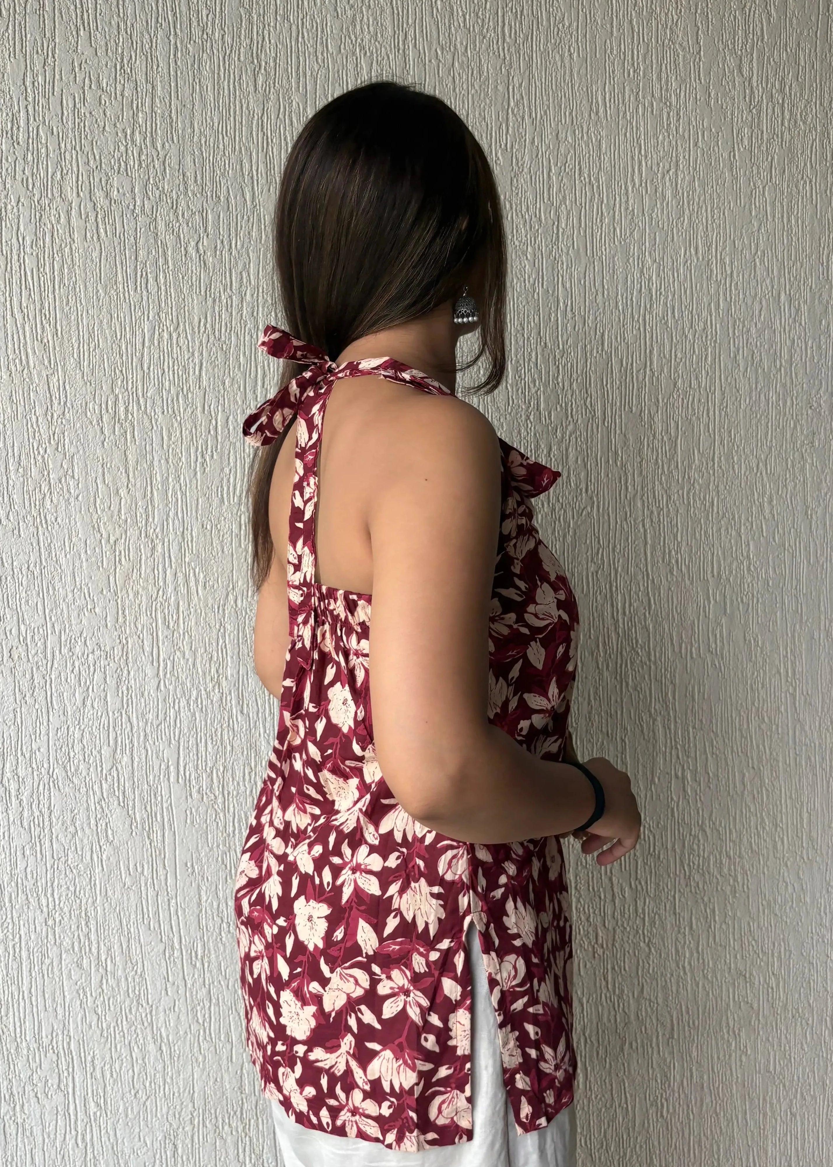Gulaab backless short kurti