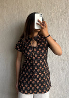Black keyhole cotton short kurti