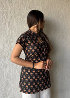 Black keyhole cotton short kurti