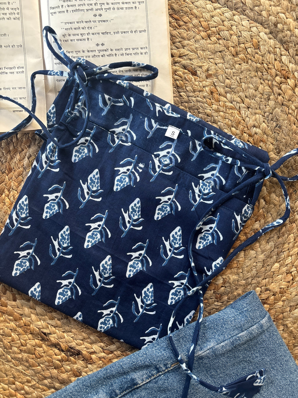 Blue motif spaghetti strap short kurti